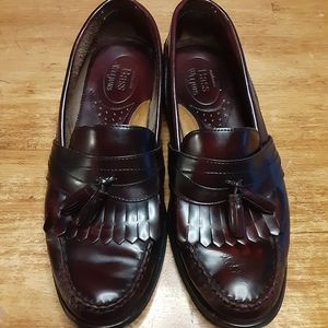 Bass Weejuns Mahogany Brown Tassel Loafers